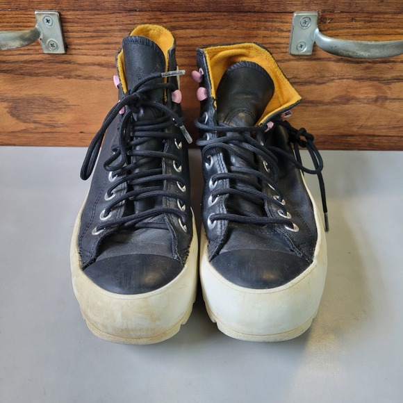 Converse Chuck‎ Taylor All Star Womens 9 Gore-Tex Platform Black Leather Shoes - Picture 1 of 10